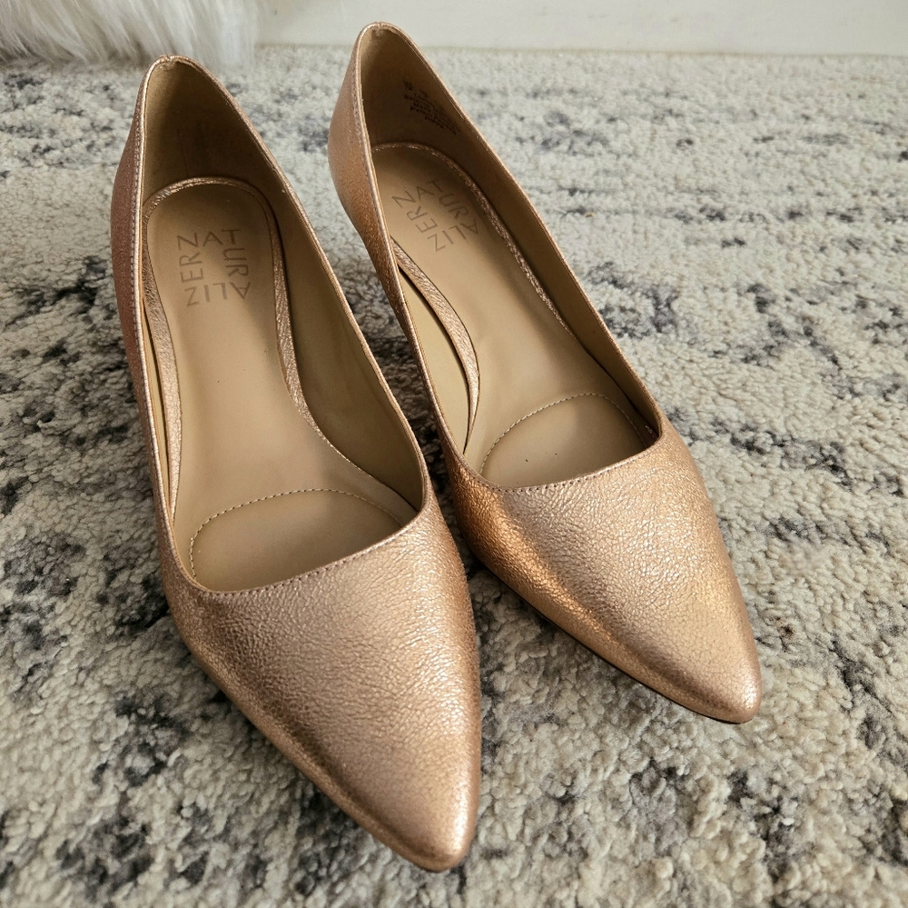 Naturalizer Rose Gold Leather Pumps
